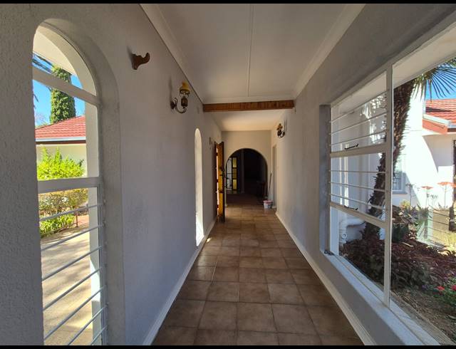 4 BEDROOM HOUSE FOR SALE IN BISHOPS BAY